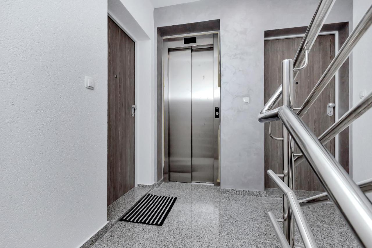 Luxury Apartment Macola Free Beach Parking 마카르스카 외부 사진