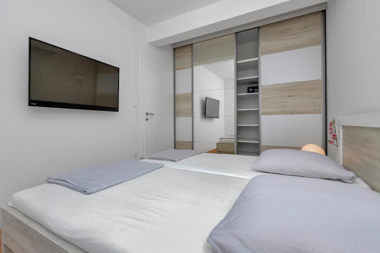 Luxury Apartment Macola Free Beach Parking 마카르스카 외부 사진